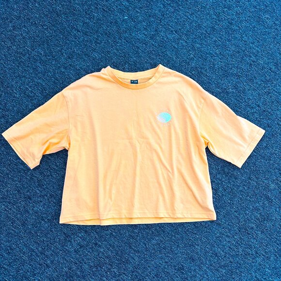 4F Oversized Boxy Quarter Sleeve Tee Shirt in Orange - Picture 7 of 8